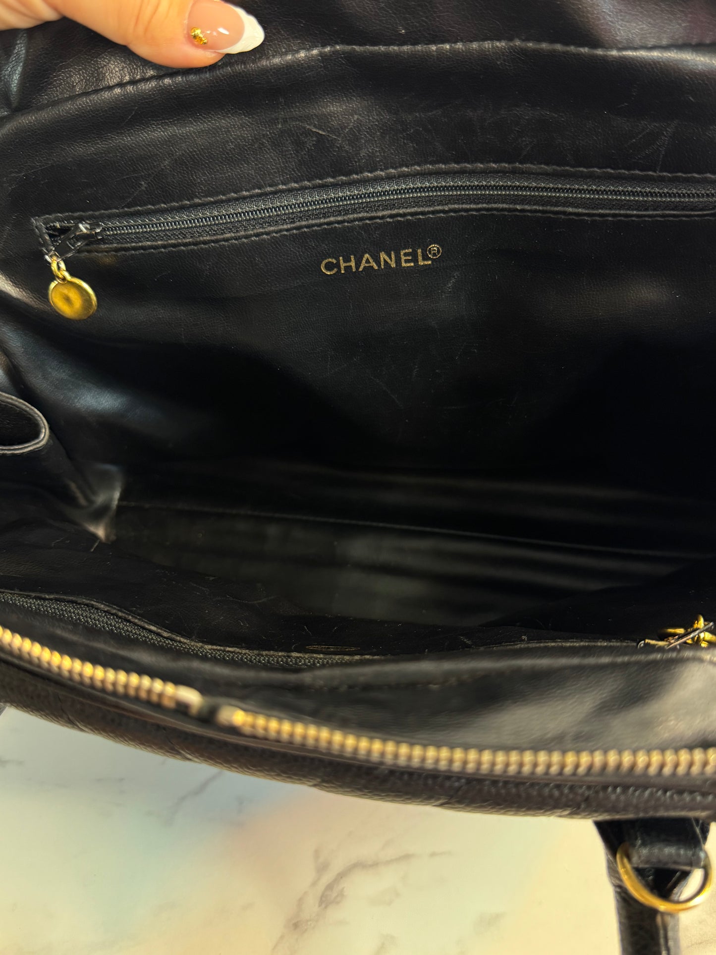 Rare Chanel Vintage 24K Gold Plated Hardware Chevron Two Way Caviar Leather Handbag/Crossbody
