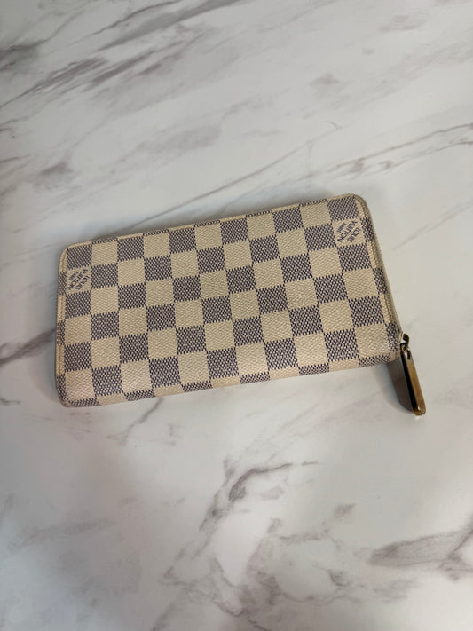 Louis Vuitton Damier Azure Zippy Wallet