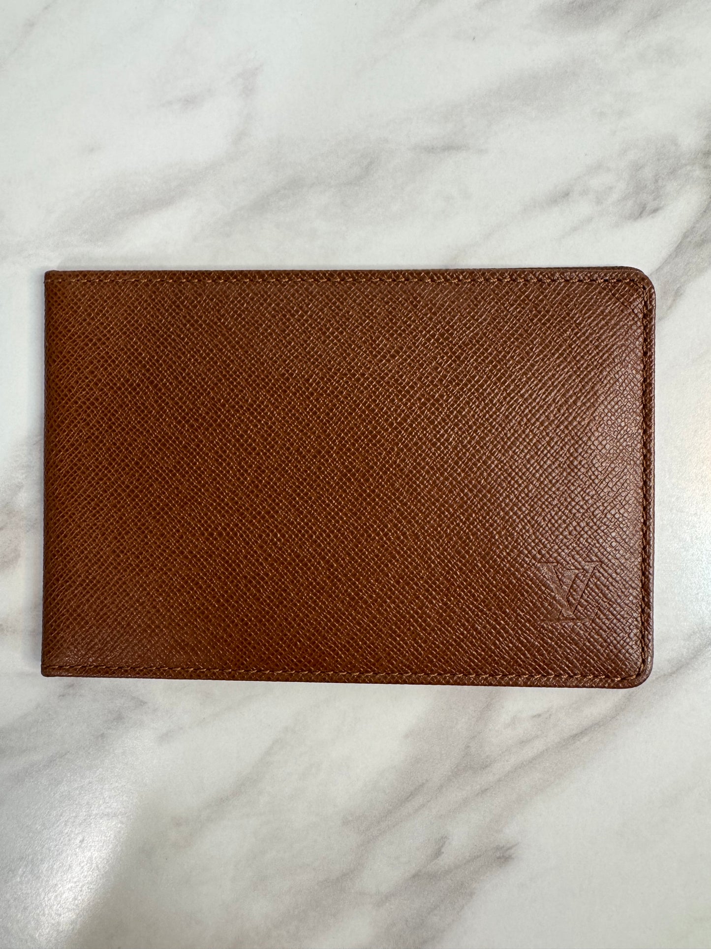 Louis Vuitton Taiga Horizontal Leather Bifold Card Holder